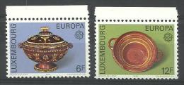 THEMA EUROPA  LUXENBURG 878/879  Xx ( YVERT ) COTE : 5 EURO - 1976