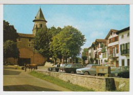 AINHOA - PAIS VASCO - " En Pays Basque " - Voitures Anciennes - 204 - Aronde - Etc - Ainhoa