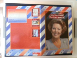 GROOT F.   DOC.  K. BEATRIX  60 JAAR - Covers & Documents