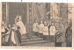 PIE X  Baisement De Pieds Dans La Salle Du Trone - Déchirure - Timbrée  1903 Pour  Brighton - Envoyé De France - Vatican