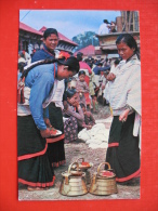 Typical Women Of Katmandu Valley Preparing For Worship - Nepal