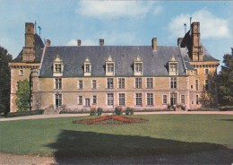 Cp , 57 , SAINT-AMAND-en-PUISAYE , Le Château - Saint-Amand-en-Puisaye