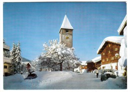 Suisse - Klosters (Graubünden) - St Jakobskirche, Altes Rathaus (voitures, Automobile, Citroen) - Klosters