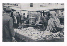 AMERSFOORT - 1955 - Weekmarkt Op De Hof Met De Fam. Van Barlingen... - Reproduction - Non Circulée, 2 Scans - Amersfoort