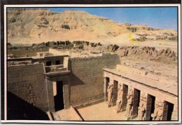 P3927 Habu Temple   Egypt Luxor  Front/back Image - Louxor