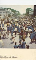 P3687 L Animation Dans Les Rues Pendant Les Fetes De L  Guinea  Front/back Image - Guinea Bissau