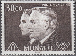 Monaco 1984 Yvert Poste Aérienne 104 Neuf ** Cote (2015) 15.50 Euro Princes Rainier III Et Albert - Poste Aérienne