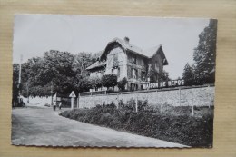 NEAUPHLE LE CHATEAU ROUTE DE SAINT GERMAIN /PETITE ANIMATION ET MAISON DE REPOS - Neauphle Le Chateau