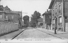 Villejuif Avenue De La République Très Bon Etat Coin Haut Gauche émoussé - Villejuif