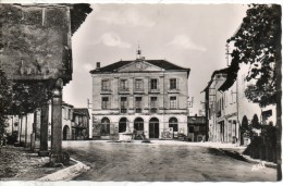 82. Montpezat. Hotel De Ville - Montpezat De Quercy