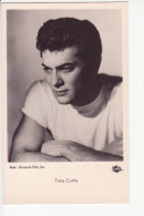 Tony Curtis  - Foto: Universal Film, Inc. - Artistes