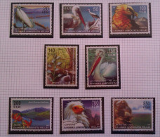 Greece  2001 Fauna And Flora Birds-Flowers Set MNH P0029 - Nuevos