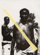 Mali/Sénégal  Photo 9 X 6.5 De 1948   Une Folle Dans Un Village Africain - Mali