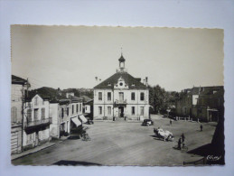 RISCLE  (Gers)  :  Place De La  MAIRIE  -  Carte  SM   1958 - Riscle