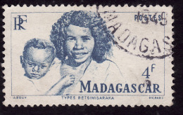 MADAGASCAR  1946 -  Y&T  312  -  Types Betsimisarake - Oblitéré - Oblitérés