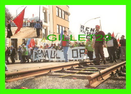 SYNDICATS  - VILVOORDE, BELGIQUE - FERMETURE USINE RENAULT INDUSTRIE, 1997 - PHOTO, R. CHERVET - TIRAGE 150 Ex - - Vakbonden