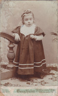 Jeune Fille Dans Belle Robe Sur Papier Cartonné (Georg Huber à Mülhausen I/Els.) - Autres & Non Classés