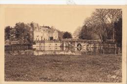 BF11689 Champdeniers Chateau Du Petit Chened S France  Front/back Image - Champdeniers Saint Denis