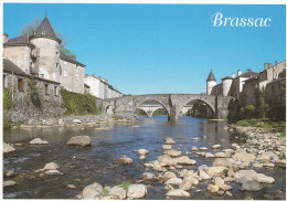 Brassac  (81) Le Pont Et Des Bâtiments Très Anciens - Brassac