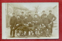 Carte Photo :  Alsace ( Cf Texte ) : Groupe De Soldats Assis Sur Un Engin ( ??? ) - Weltkrieg 1914-18