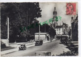 50 - AVRANCHES - RUE NATIONALE ET SYNDICAT INITIATIVE- 1948  AUTOBUS - Avranches