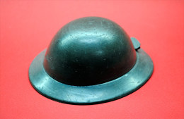 INKWELL - WWI MILITARY HELMET SHAPE - CIRCA 1920 - Inktpotten