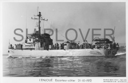 Escorteur Côtier L´ENJOUE (Marine Nationale) - Carte Photo éd. Marius Bar - Photo/bateau/schiff - Sous-marins