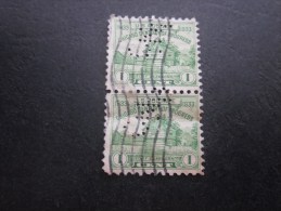 2 Timbres:US Postage USA United States Of America Perforé Perforés Perfin Perfins Stamp Perforated PERFORE  >Trés Bie - Perfin