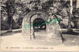 50 - AVRANCHES - LE JARDIN PUBLIC   LA PORTE ROMAINE - Avranches