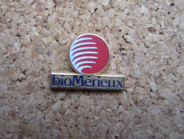 PINS ARTHUS BERTRAND BIOMERIEUX - Arthus Bertrand