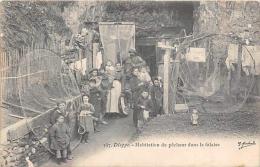 Dieppe    76  Habitation De Pêcheurs  Dans La Falaise - Dieppe