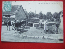 28 - BEVILLE LE COMTE - L' ABREUVOIR - - Auneau