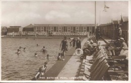 SUFFOLK - LOWESTOFT - THE BATHING POOL RP Suf 253 - Lowestoft