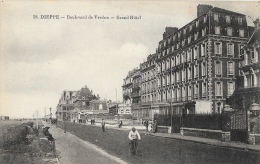 Dieppe - Boulevard De Verdun - Edition Couder - Carte N° 28 Non Circulée - Dieppe