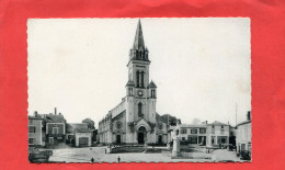 THENEZAY    1950   LA  PLACE DE L EGLISE  AVEC  COMMERCES   CIRC  OUI   EDIT - Thenezay