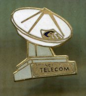 Pin´s - France Telecom Parabole Blanche - France Telecom