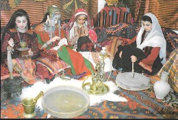 CARTE POSTALE TIRAGE MODERNE : PALESTINIAN WOMEN PRACTICING TRADITIONAL PALESTINIAN ACTIVITIES - Palästina