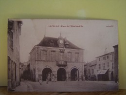 VEZELISE (MEURTHE ET MOSELLE) LES COMMERCES. LES MAGASINS. PLACE DE L´HOTEL DE VILLE. - Vezelise