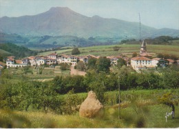 64 - AINHOA - Le Village Au Fond De La Rhune - Circulée - 2 Scans - - Ainhoa