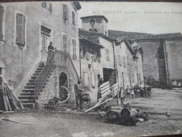 CPA Chuyer . Loire. Intérieur Du Bourg - Autres & Non Classés