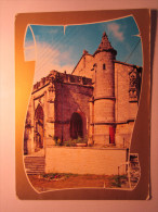 POISSONS Le Portail De L'église St Aignan - Poissons