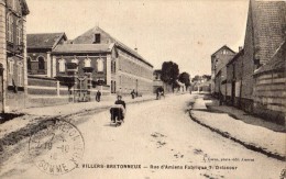VILLERS-BRETONNEUX RUE D'AMIENS FABRIQUE T DELACOUR EN 1916 - Villers Bretonneux
