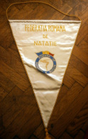 ROMANIA - Federatia Romana De Natatie -  FLAG / PENNANT - Zwemmen