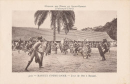 REPUBLIQUE CENTRAFRICAINE )) BANGUI   NOTRE DAME   Jour De Fête A BANGUI - Centraal-Afrikaanse Republiek