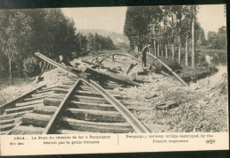 Le Pont Du Chemin De Fer  à Pecquigny Détruit Pas Le Génie Français. - Picquigny