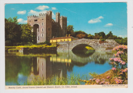 Co CLARE - BUNRATTY CASTLE - SITUATED BETWEEN LIMERICK AND SHANNON - Clare