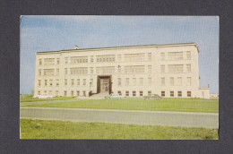 St - Hyacinthe, Québec L´École De Médecine Véterinaire - Voitures Anciennes - PHOTO OSCAR J. DAROIS - St. Hyacinthe