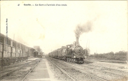 72 - CONLIE - La Gare à L'arrivée D'un Train - Conlie