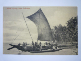 CEYLON  -  COLOMBO  :  Native  Fishing  Canoe   - Sri Lanka (Ceylon)