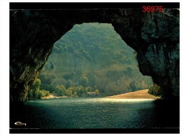 Le Pont D'arc - Vallon Pont D'Arc